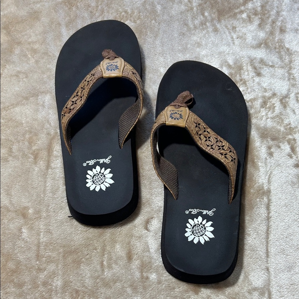 Yellow Box Brown Leather upper